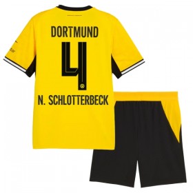 Virallinen pelipaita Borussia Dortmund N. Schlotterbeck 4 Koti 2026-27 Lyhythihainen - Lasten ( + Lyhyet housut )
