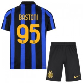 Virallinen pelipaita Inter Milan Bastoni 95 Koti 2026-27 Lyhythihainen - Lasten ( + Lyhyet housut )