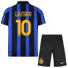 Virallinen pelipaita Inter Milan Lautaro 10 Koti 2026-27 Lyhythihainen - Lasten ( + Lyhyet housut ) Virallinen pelipaita Inter Milan Lautaro 10 Koti 2026-27 Lyhythihainen - Lasten ( + Lyhyet housut )
