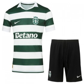 Virallinen pelipaita Sporting CP Koti 2026-27 Lyhythihainen - Lasten ( + Lyhyet housut )