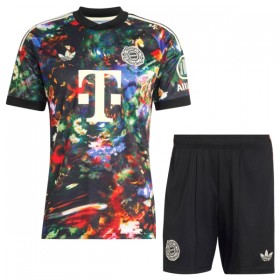 Virallinen pelipaita FC Bayern München Oktoberfest 2026-27 Lyhythihainen - Lasten ( + Lyhyet housut )