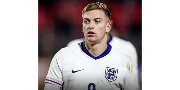 Chelsea iskee kovaa kesäikkunassa, katkaisee Manchester Unitedin ja hankkii uuden tähden