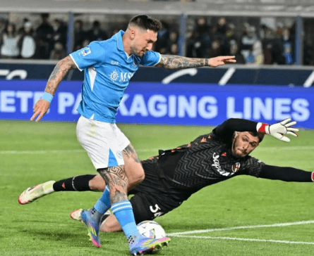 Bologna tasoitti Napolin 1-1, ja Serie A:n peli eteni kuumaan vaiheeseen