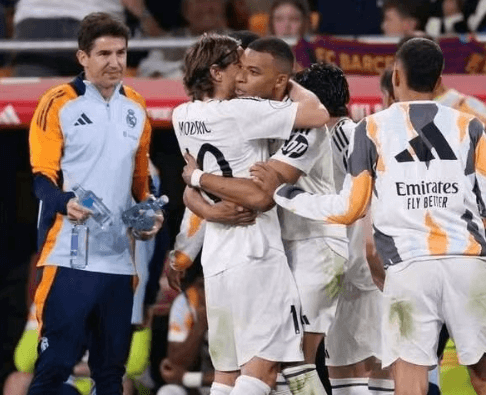 Legenda päättyy! Modric jättää joukkueen seurajoukkueiden MM-kisojen jälkeen